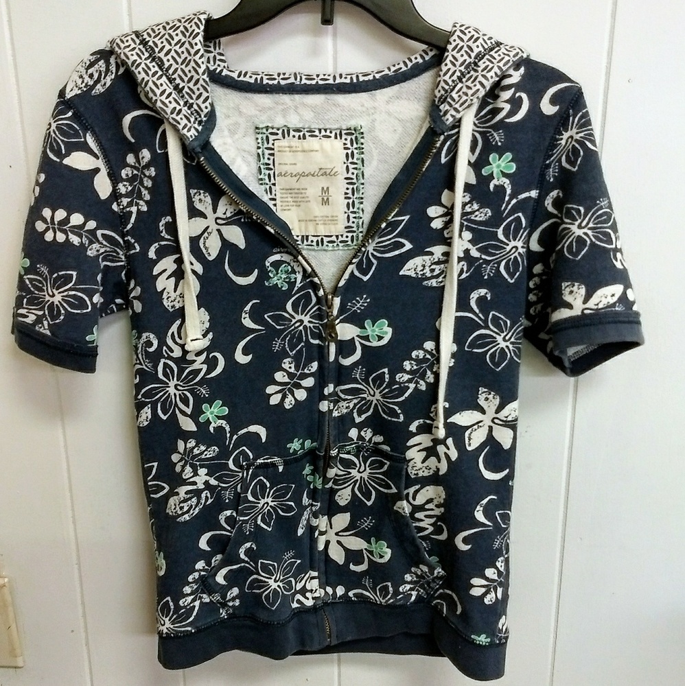 Aeropostale short sleeve zip up hoodie sz M